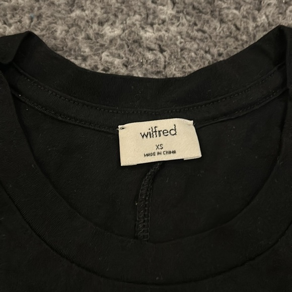 Aritzia t shirt - Picture 2 of 2